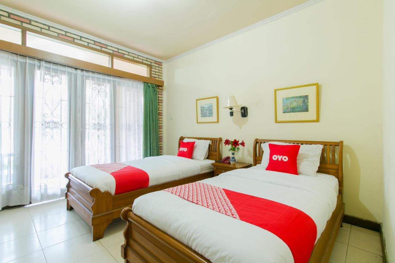 Oyo 1924 Hotel Rafflesia Sukabumi Bagian luar foto